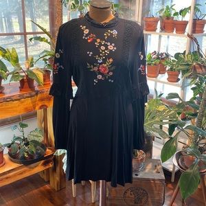 Black and floral dress stretchy